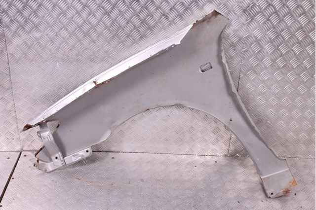 Переднє праве крило 5380133120 TOYOTA