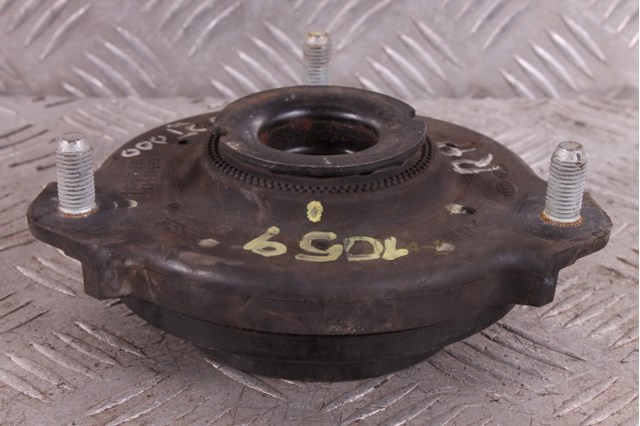 Кріплення переднього амортизатора 54610D5000 HYUNDAI