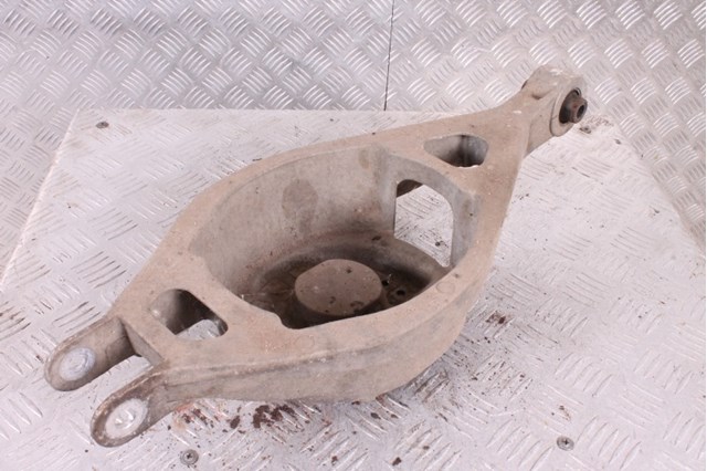 Балансир задній нижній 551B0JK010 NISSAN