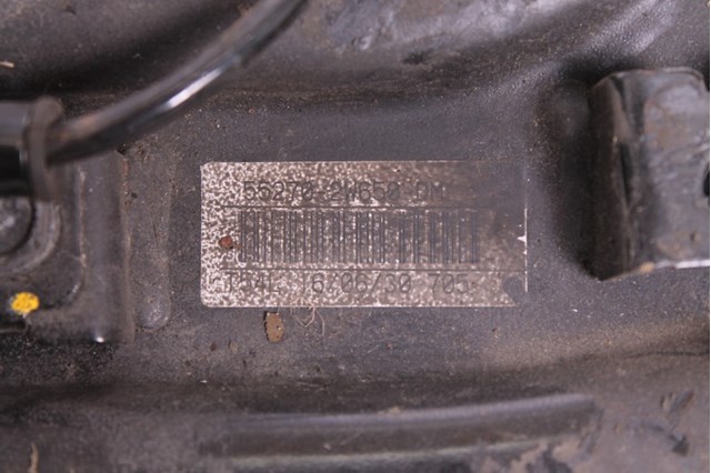 Важіль/тяга задньої підвіски подовжній нижній, лівий 552702W650 HYUNDAI