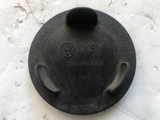 Кришка фари, задня 561941607 VAG