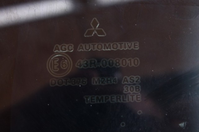 Скло заднє ліве 5736A117 MITSUBISHI