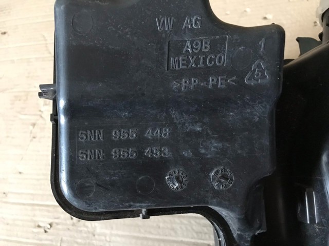Бачок омивайки 5NN955453 VAG
