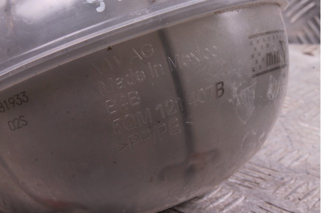 Бачок розширювальний 5QM121407B VAG