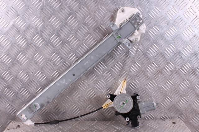 Склопідйомник задніх лівих дверей 61042AJ01A SUBARU