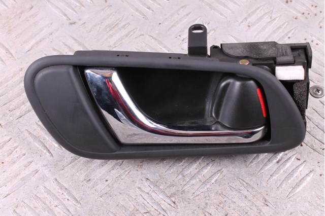 Ручка передньої двері внутрішня права 61051AG000JC SUBARU