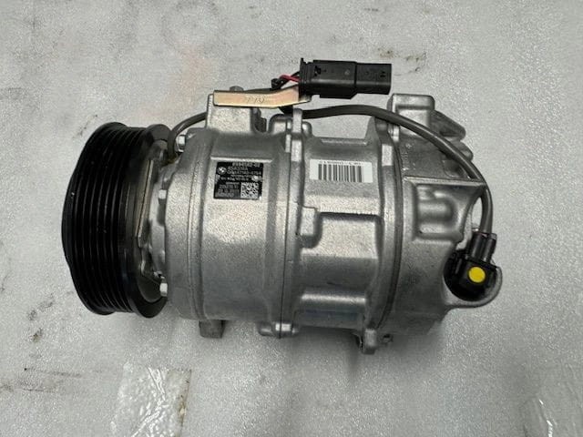 Компресор системи кондиціювання 64526994082 BMW