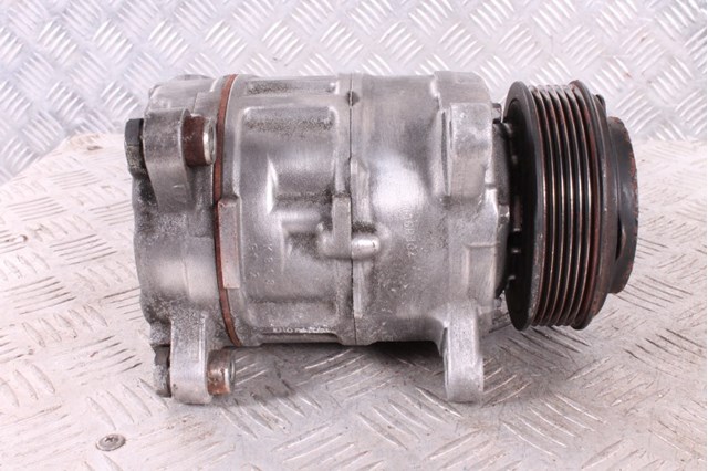 Компресор системи кондиціювання 64529303561 BMW