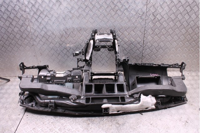 Панель приладів торпеди 66050AJ00A SUBARU