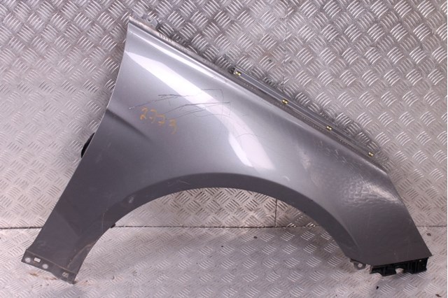 Переднє праве крило 663213Q000 HYUNDAI