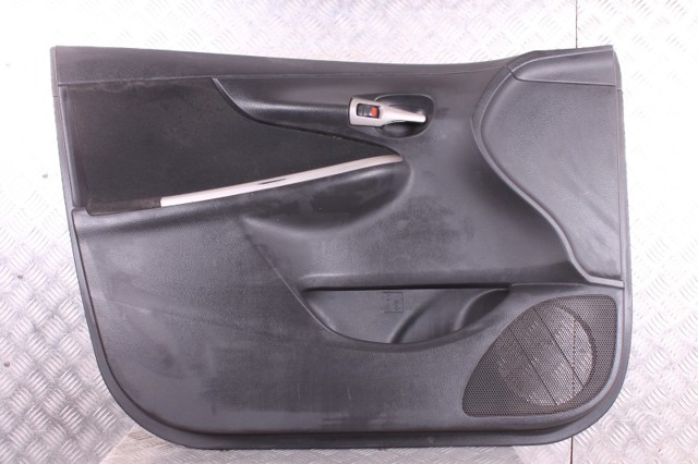 Дверна карта передня ліва 6762012F30B1 TOYOTA