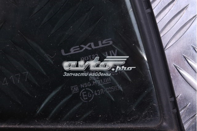 Скло кутове дверей задніх 6812353110 TOYOTA