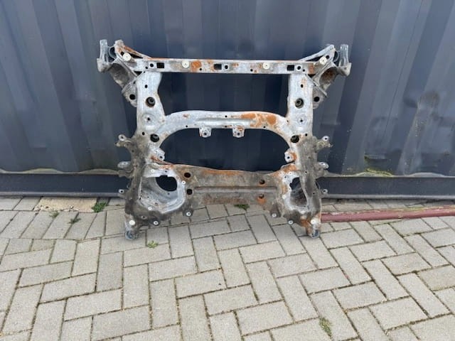 Передня балка 6883293 BMW
