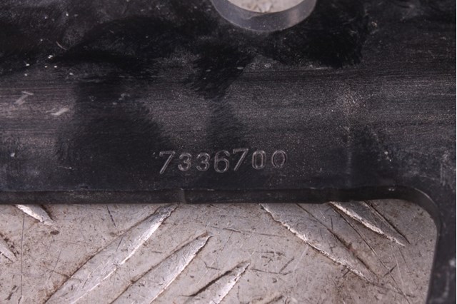 Завіса капота права 7336700 BMW