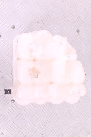 Бачок розширювальний 7P0121407B VAG