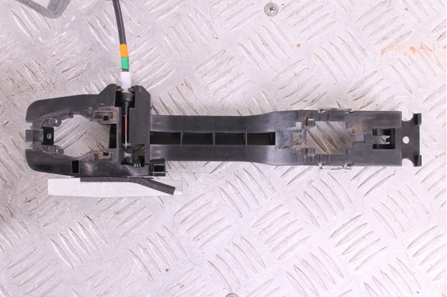 Замок водійських дверей 805015NA0A NISSAN