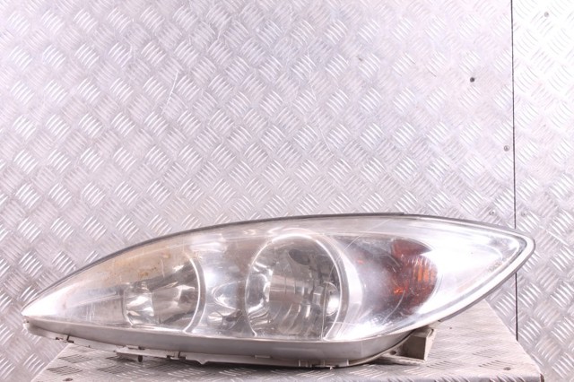 Основна фара в зборі ліва 8115006180 TOYOTA