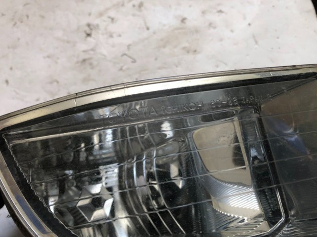 Протитуманка права 8121160151 TOYOTA