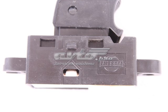 Кнопки заднього склопідіймача 83071FG110 SUBARU