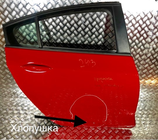 Двері пасажирські задні праві 84052335 GM