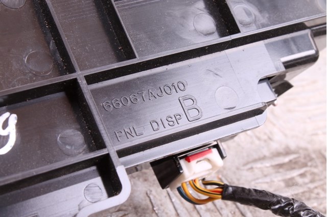 Дисплей бортового комп'ютера 85261AJ001 SUBARU