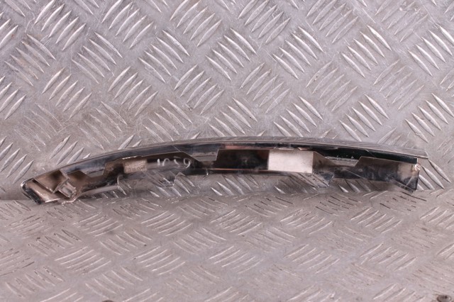 Молдинг переднього бампера, правий 86564D5000 HYUNDAI