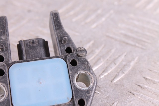 Датчик подушки безпеки 8917330160 TOYOTA