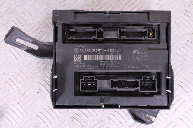 Блок управління комфорту 8K0907064KJ VAG