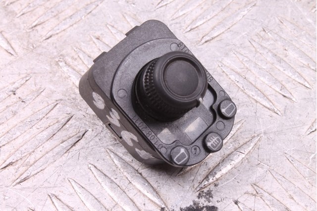Регулятор дзеркал 8K0959565 VAG