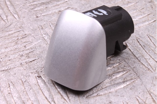 Накладка ручки дверей 8T0837167A VAG