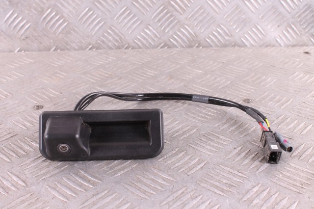 Камера системи забезпечення видимості 8W8827566D VAG