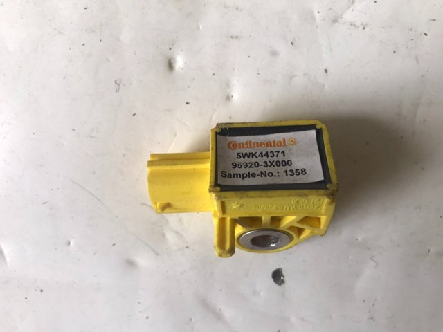 Датчик подушки безпеки 959203X000 HYUNDAI