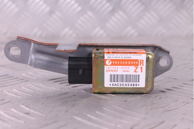 Датчик AIRBAG передній 98236AG000 SUBARU