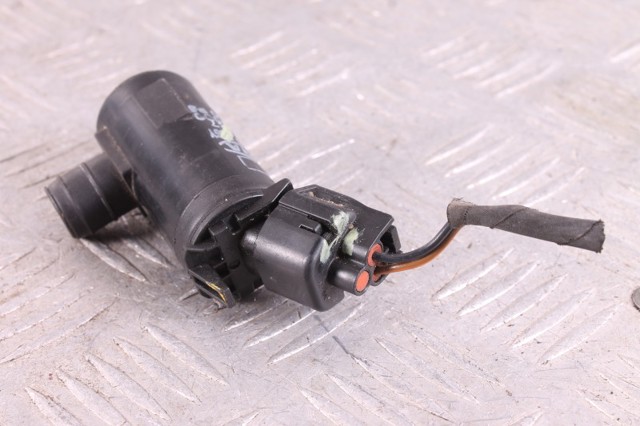 Електропомпа омивача переднього скла 985102G000 HYUNDAI