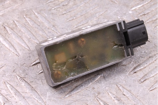 Датчик Айрбег передній 98581AM610 NISSAN