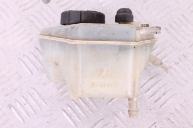 A0004300902 Mercedes