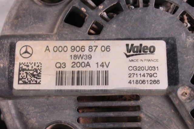 Генератор автомобільний A0009068706 MERCEDES