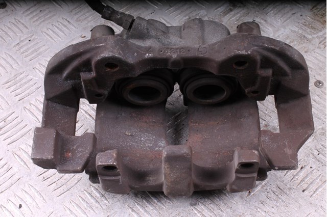 Супорт гальмівний, передній, правий A1644202483 MERCEDES