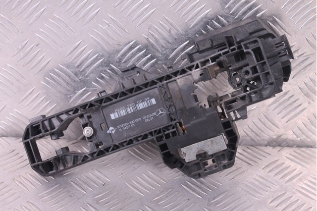 Замок задньої двері, лівої A2047600734 MERCEDES