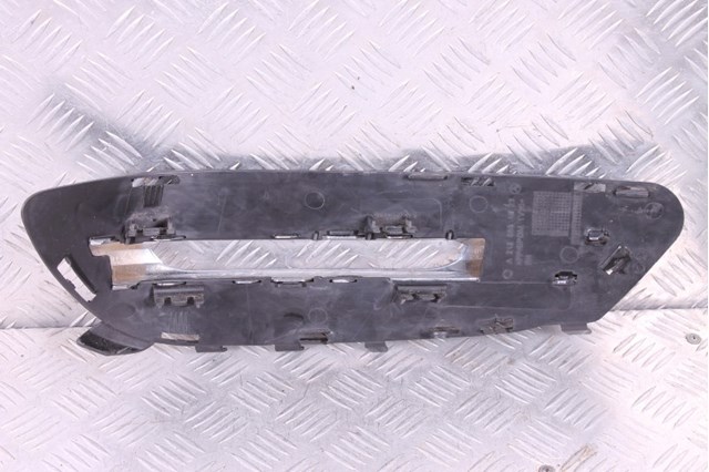 Заглушка протитуманки передньої правої A2128851823 MERCEDES