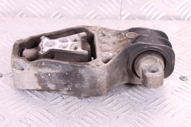 Подушка (опора) двигуна, задня A2462401209 MERCEDES