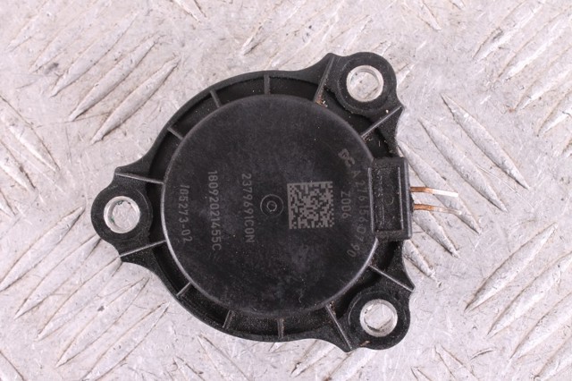 Регулятор фаз газорозподілу A2761560790 MERCEDES