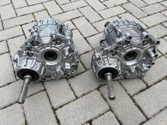 Коробка роздавальна в зборі A7252802600 MERCEDES