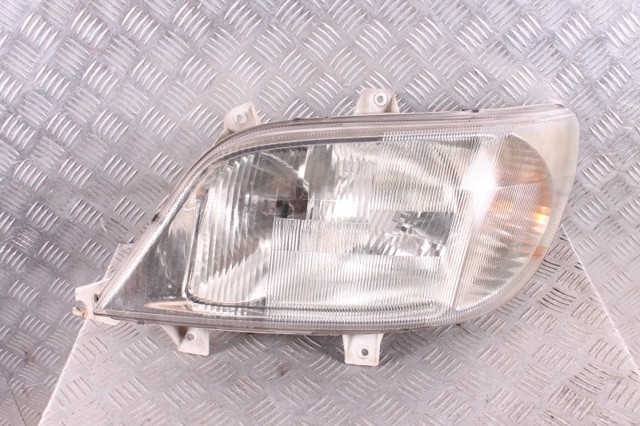 Фара дальнього світла в зборі A9018201061 MERCEDES
