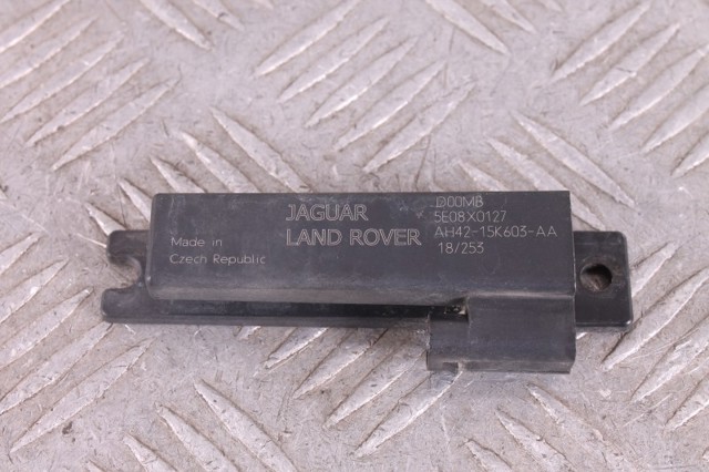 Антена автомобильна AH4215K603AA LAND ROVER