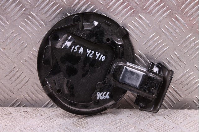 Дверцята бензобака B45A42410 MAZDA