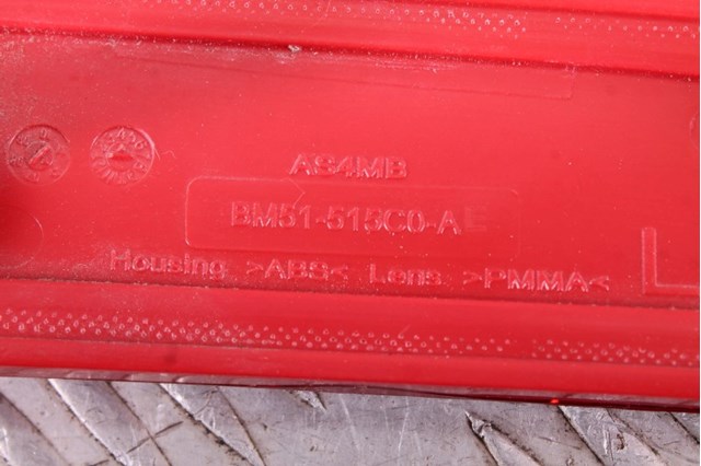 Лівий катафот заднього бампера BM51515C0AE FORD