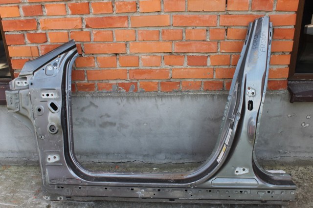 Отвір передніх лівих дверей DS7Z54211A11A FORD
