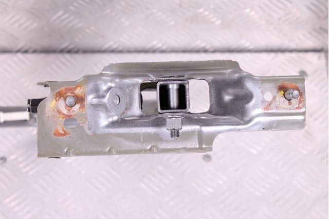 Петля кришки багажника DS7Z5442701A FORD