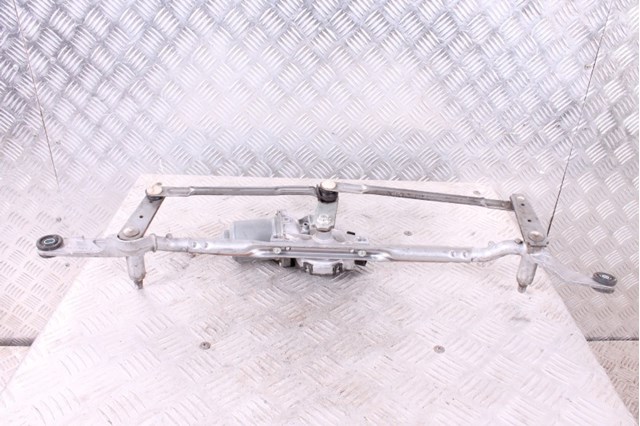 Мотор стеклоочищувача GHP967340 MAZDA